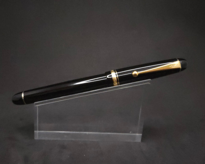 Pilot Custom 74 Fountain Pen 14K Gold Fine Nib