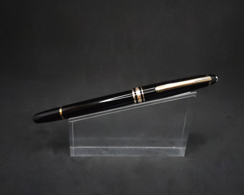 Montblanc Meisterstuck 144 Black and Gold Fountain Pen 14k Gold/ Extra Fine Nib