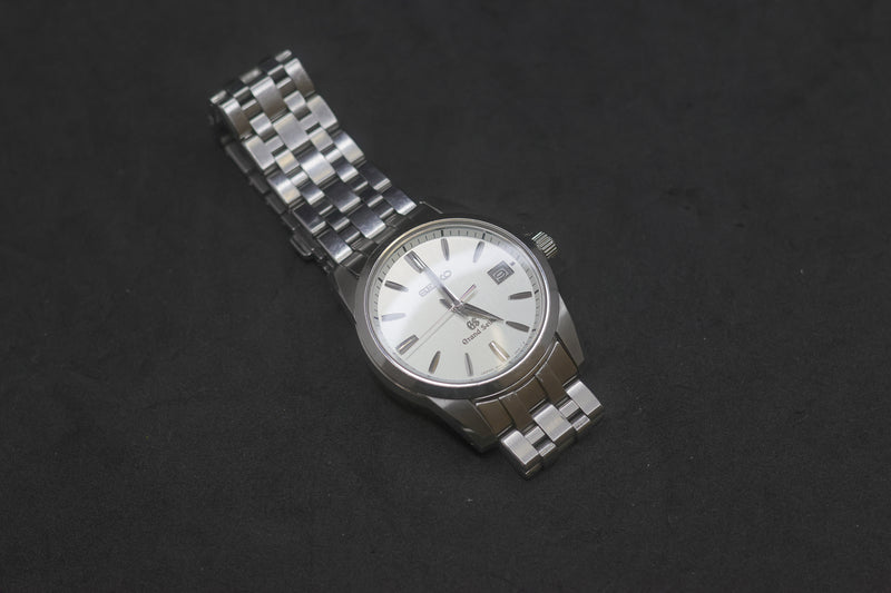 Grand Seiko Ref. SBGX047 Silver Dial Men’s Quartz Watch Ice Blue