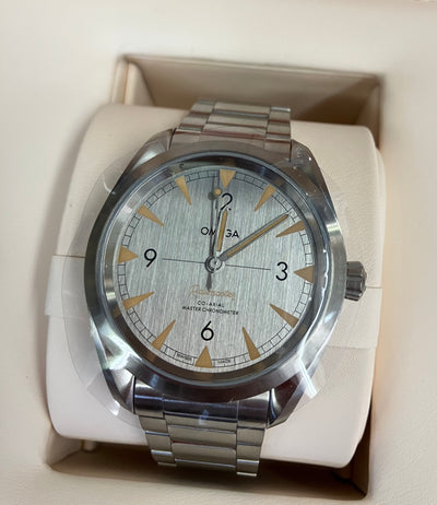 Omega Railmaster Ref. 220.10.40.20.06.001 - Automatic Watch Grey Dial New Old Stock w/Box, Papers