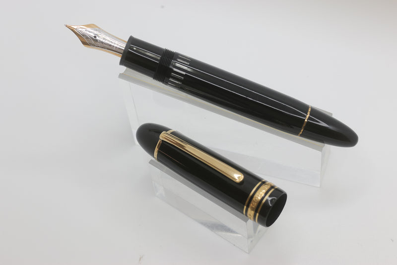 Montblanc Meisterstück 149 Fountain Pen 14K Two-tone Gold F Nib