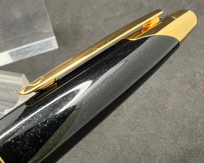 Alfred Dunhill AD2000 Black Sparkle Fountain Pen 18K Gold F Nib