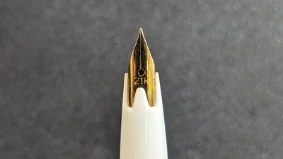 Sailor 21 NOS Fountain Pen 21K Gold Fine Nib