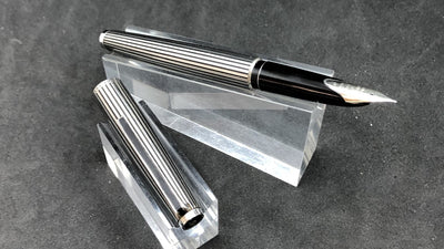 Pilot Custom Black Stripe Fountain Pen 18K Gold Fine Nib